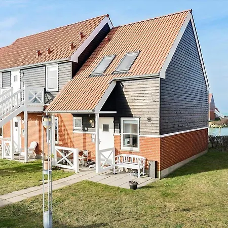 4108-borre-klintholm-havneby-8